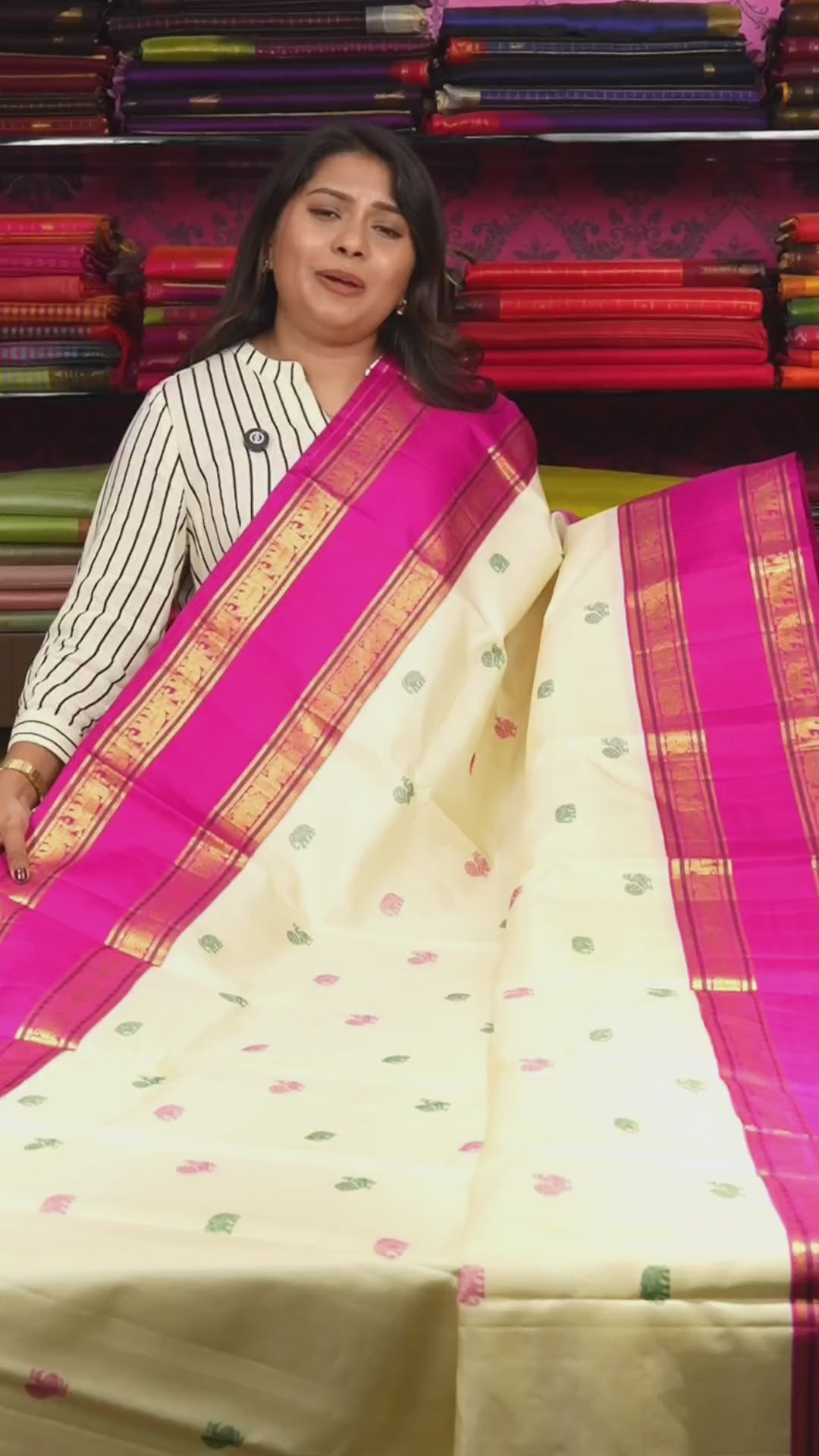 Venpattu With Pink Pure Kanchivaram Silk Saree