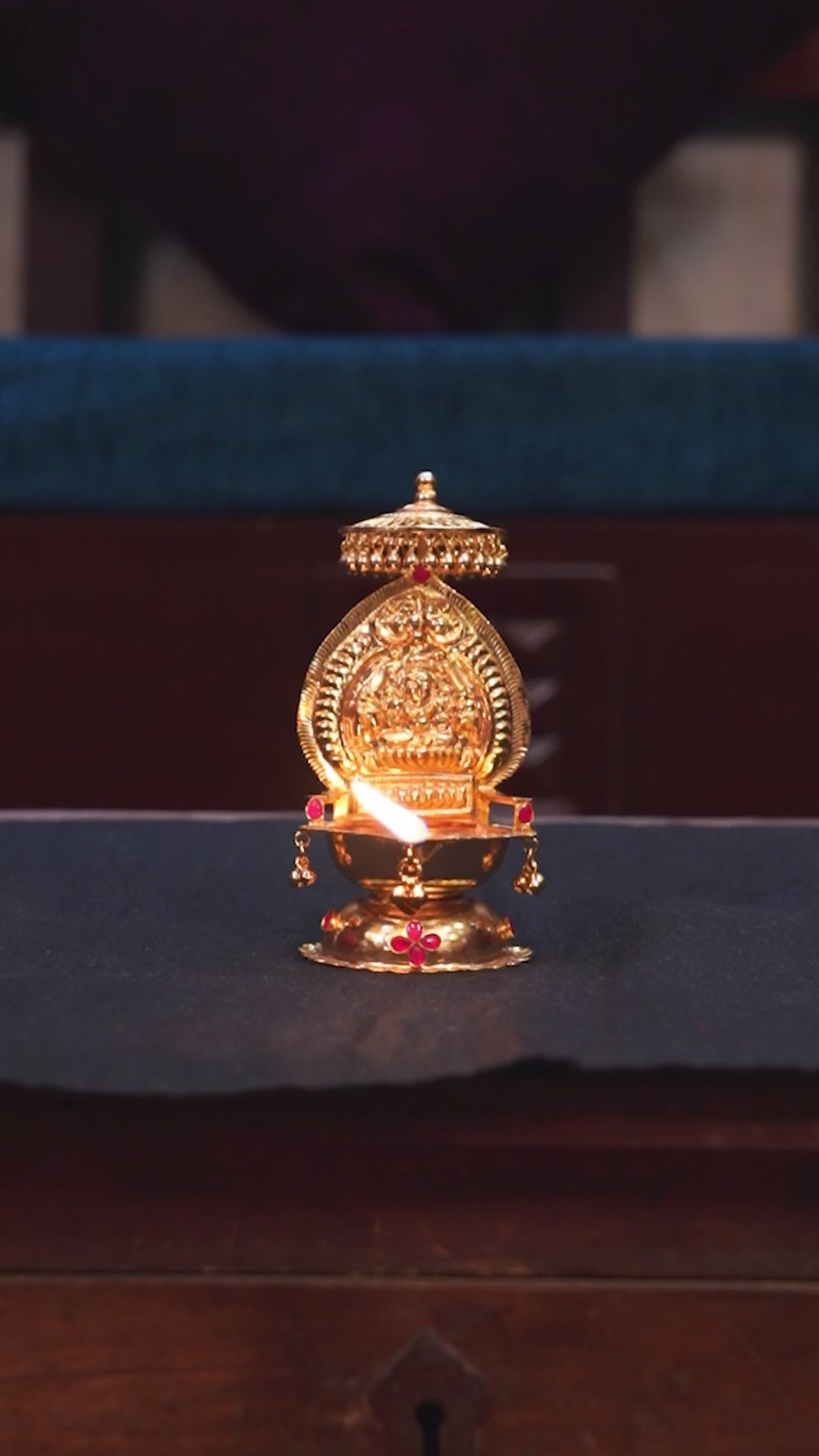 Kamatchi Vilakku