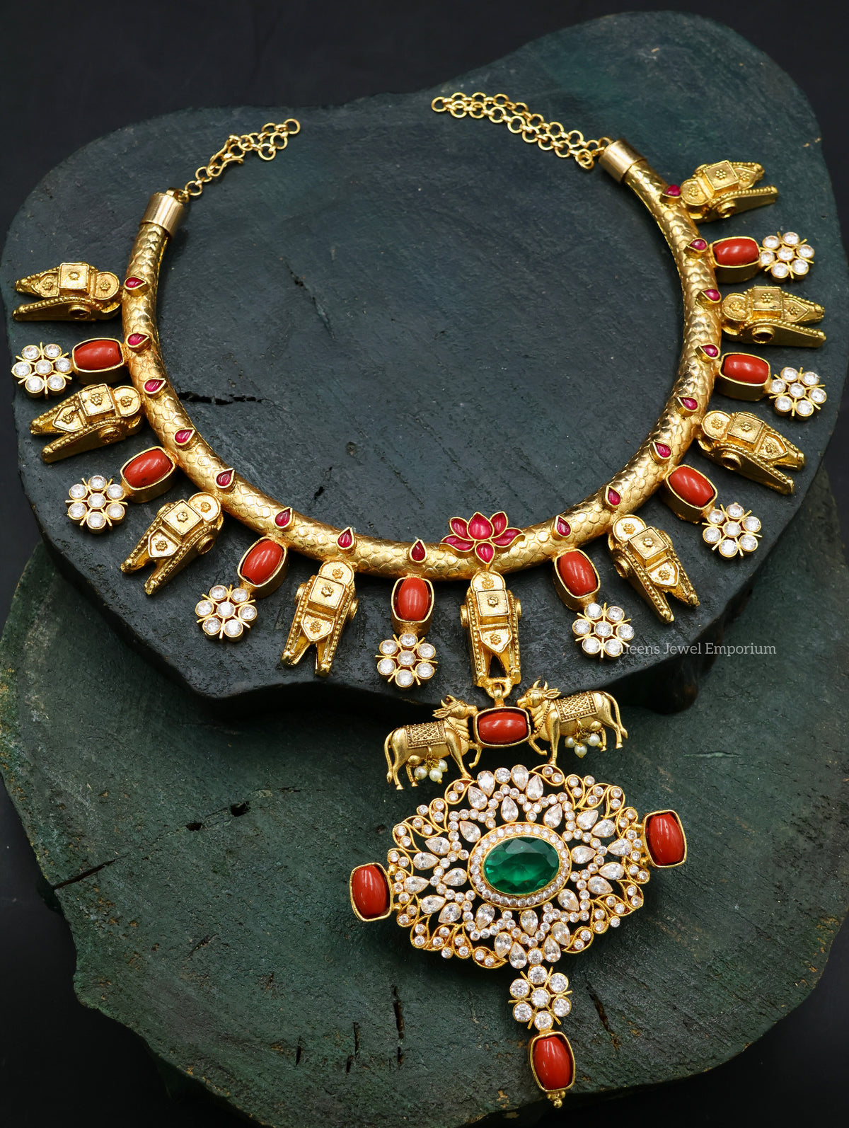Chettinad hasli for occasions-Coral and thaali motif hasli