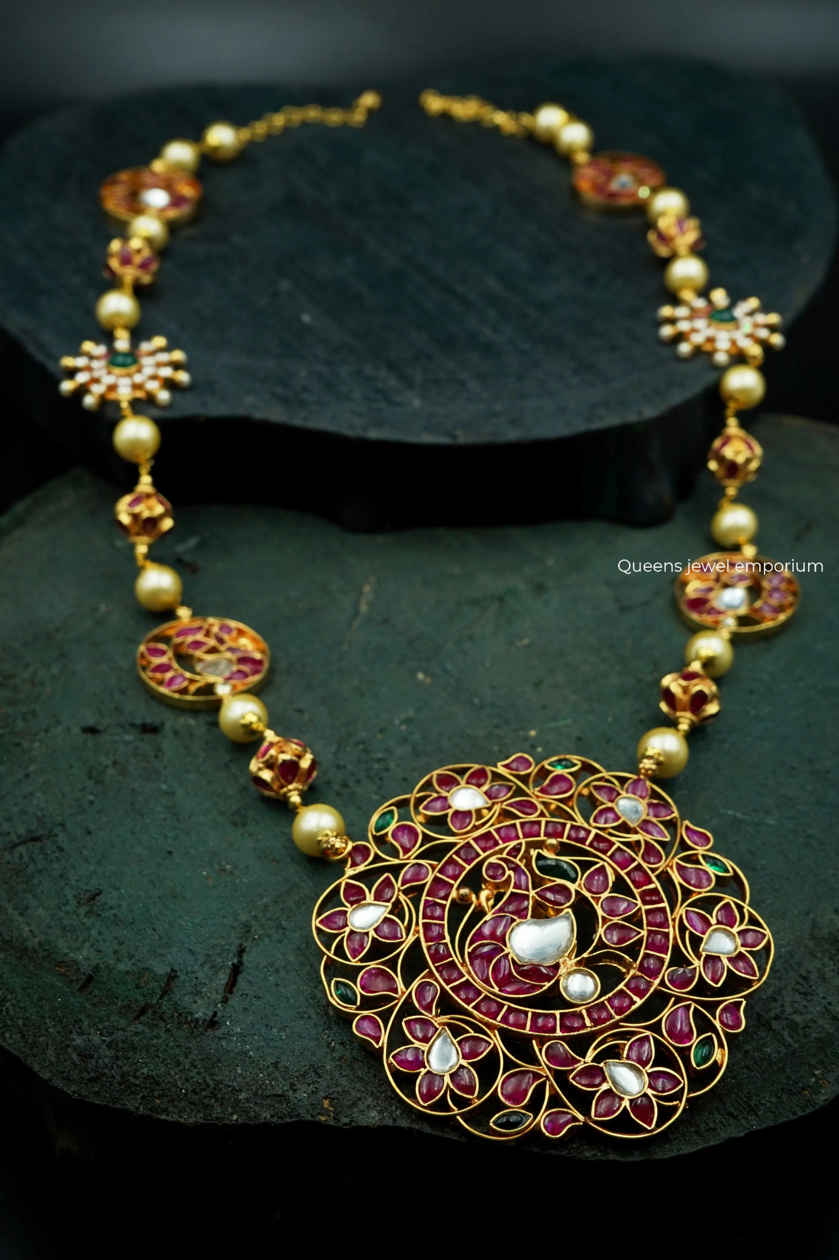 Pearl jewellery-Kemp stone haram 