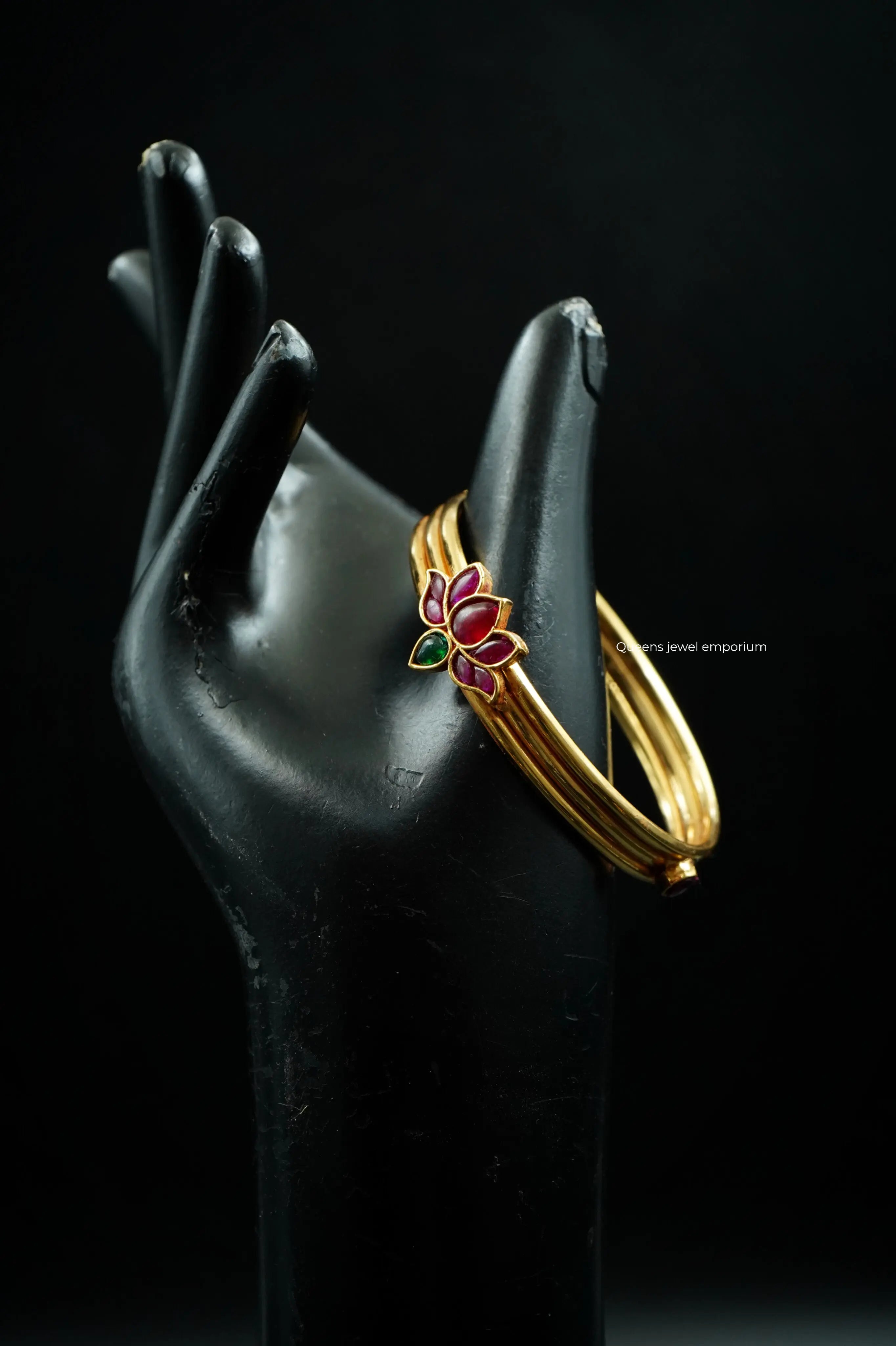 Traditional lotus kada-South indian kemp kada