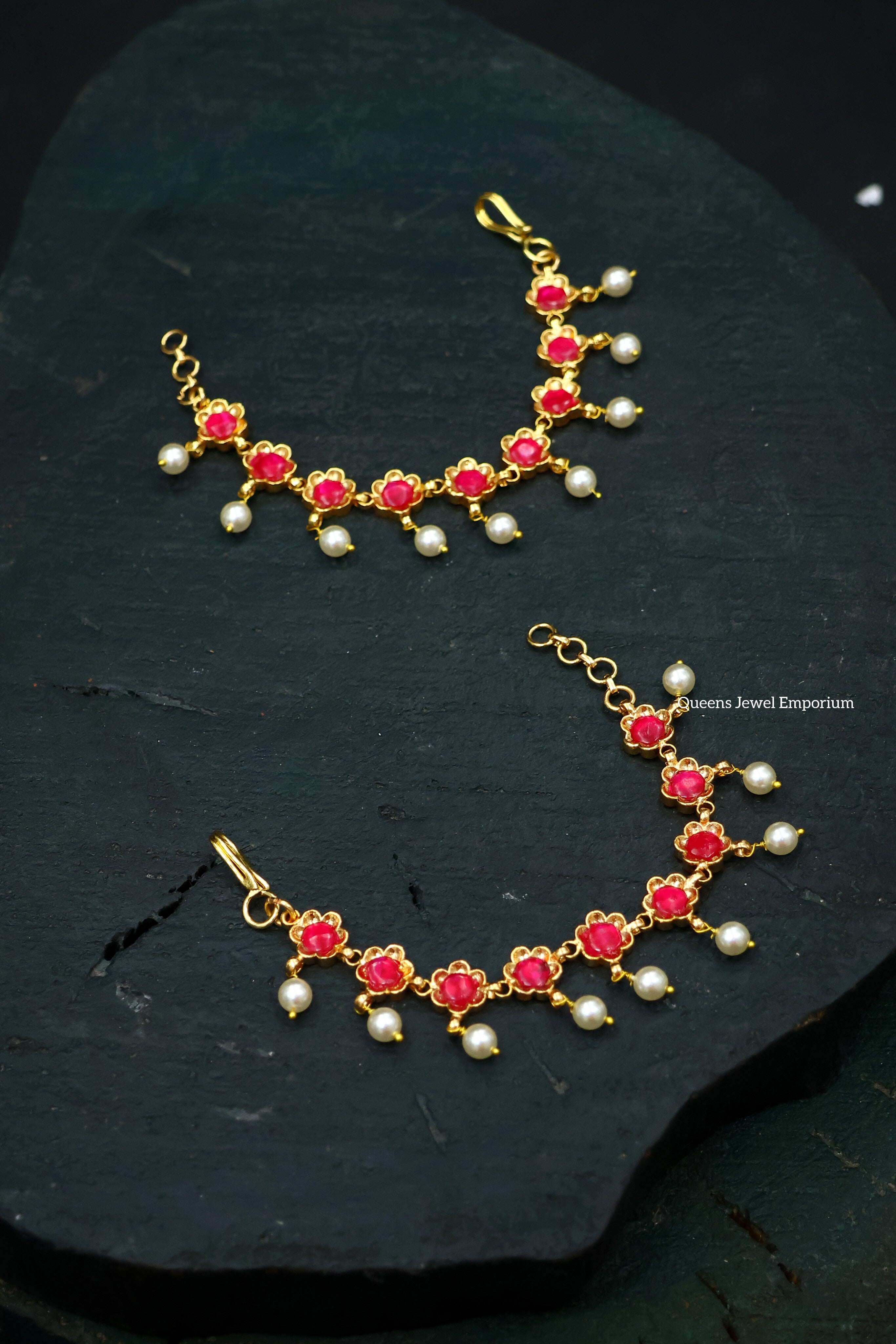 Banumathi Ear mattal - Red