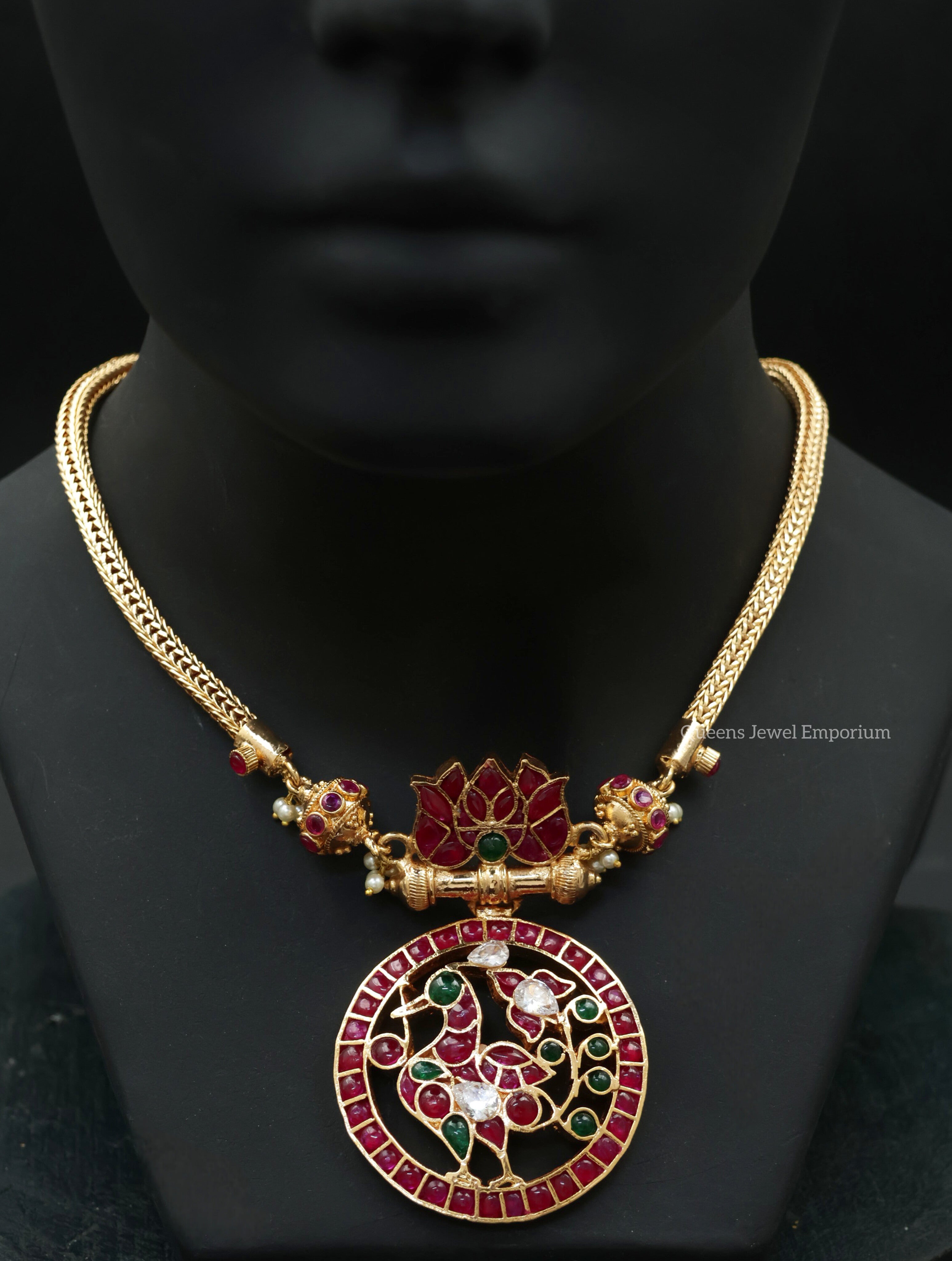 Simple look jewellery-Gold plated pendant