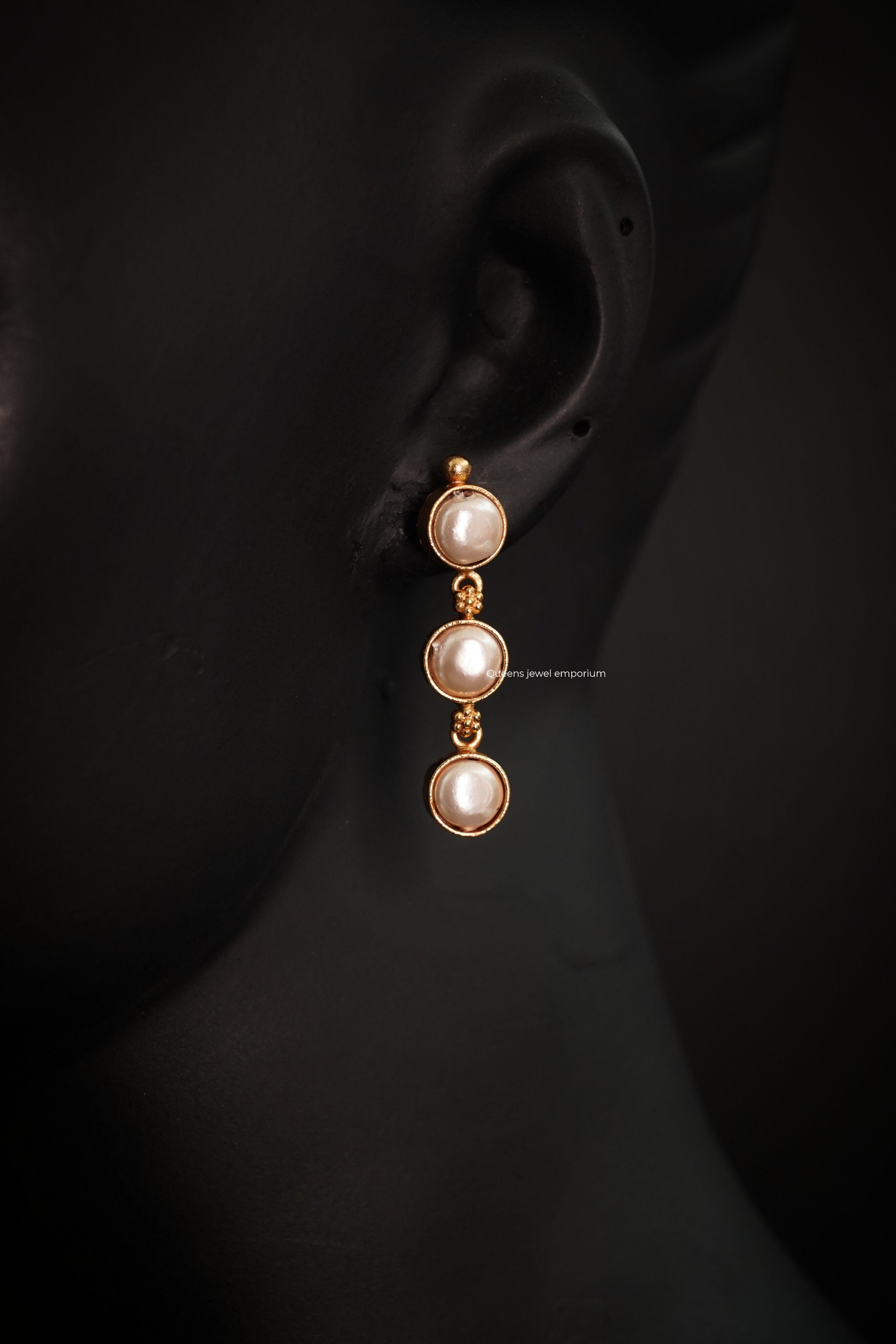 Pearls jewellery set-Modern jewellery