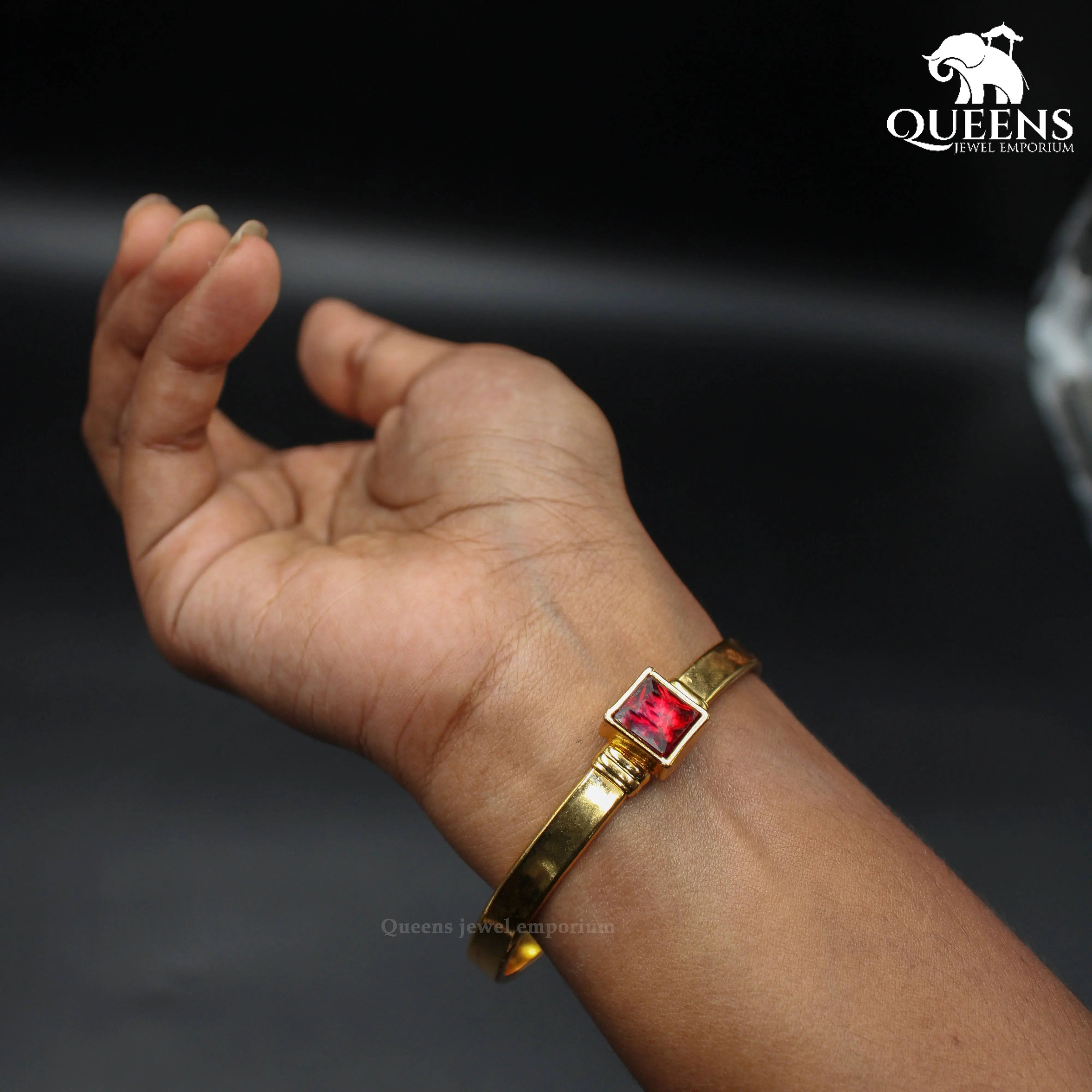 Elegant red stone bracelet-Sleek plain bangle design