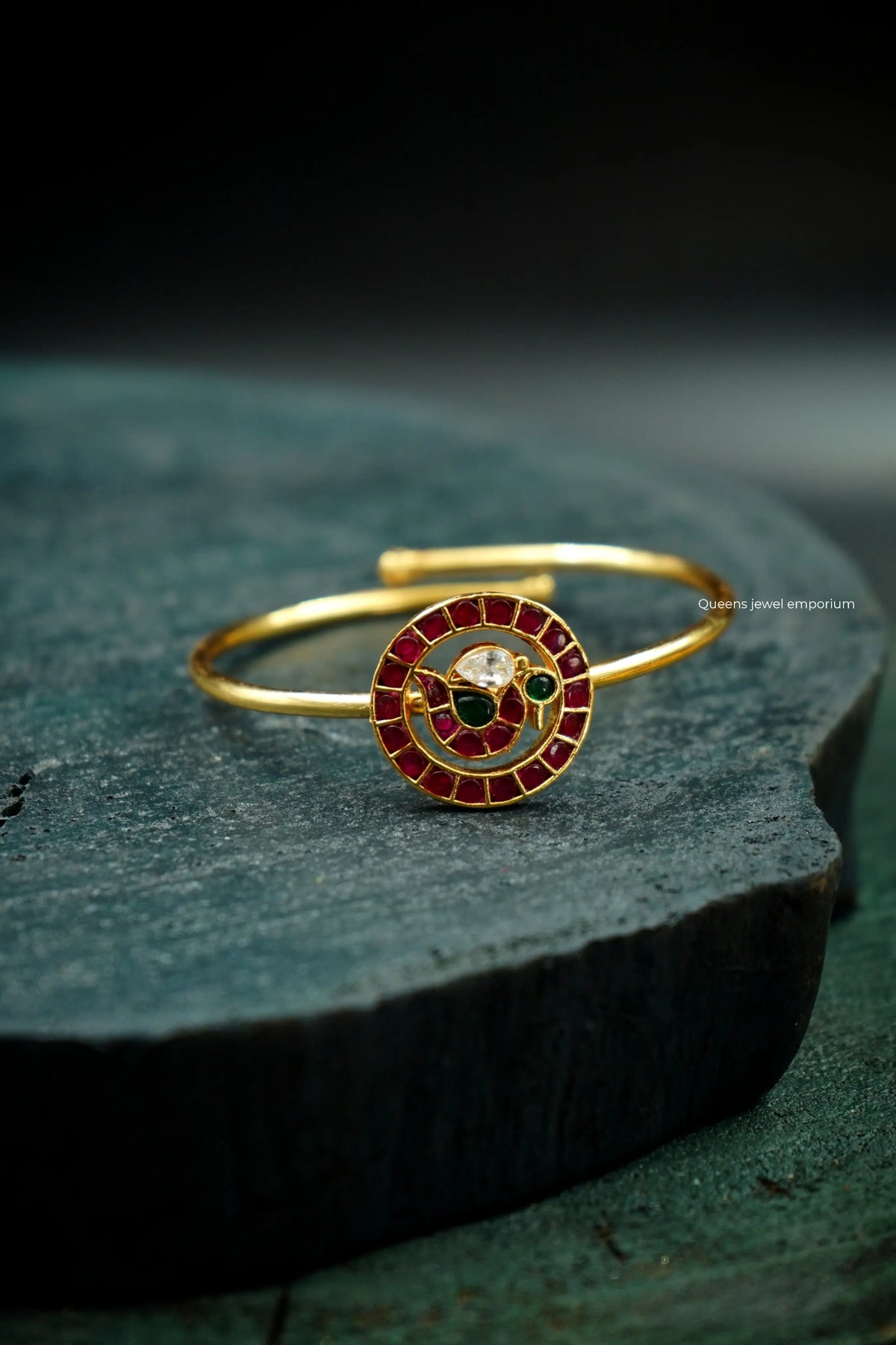 Red green stone bangle-Elegant annapakshi kada