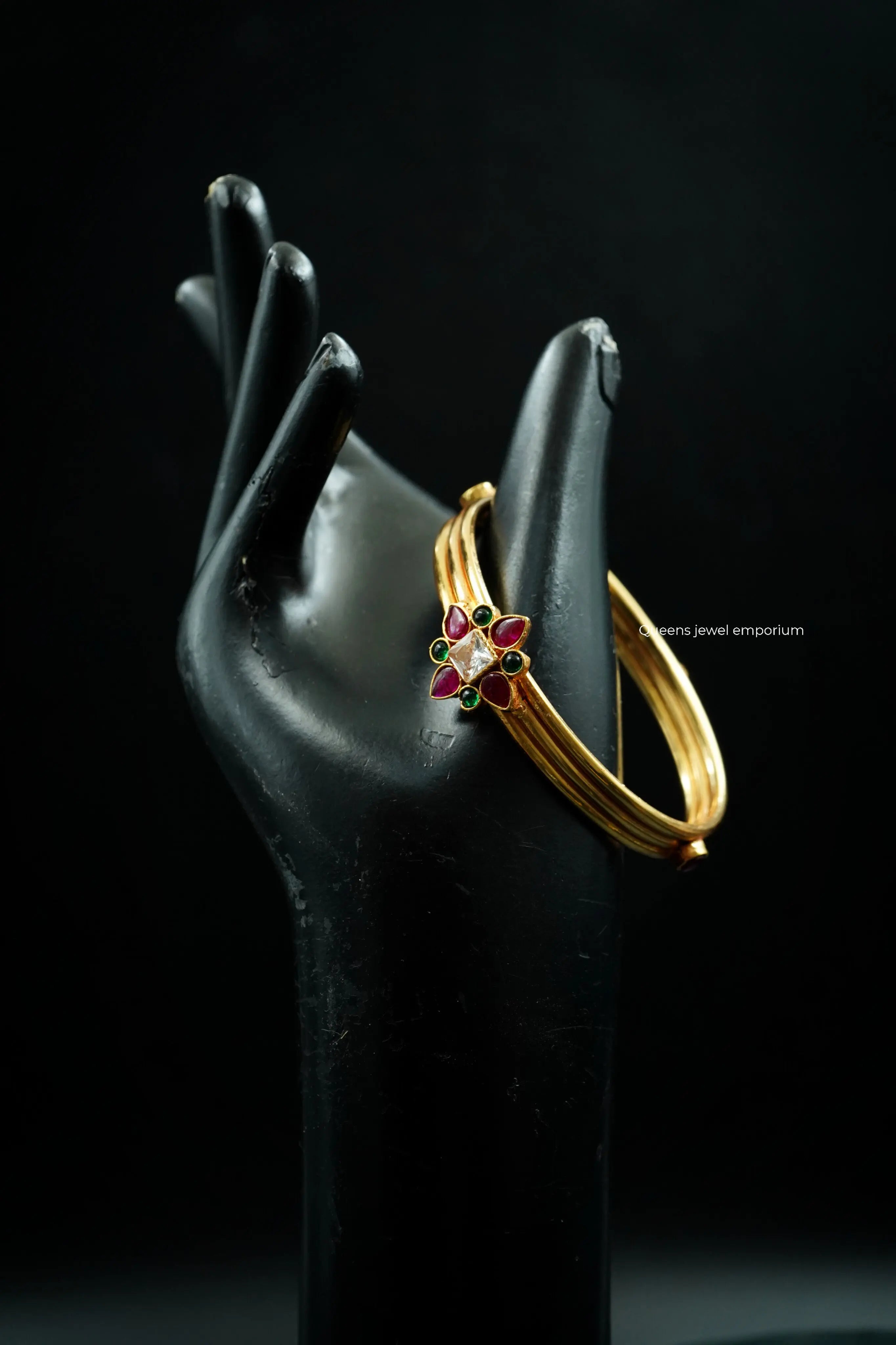 Red green stone bangle-Elegant floral kemp kada