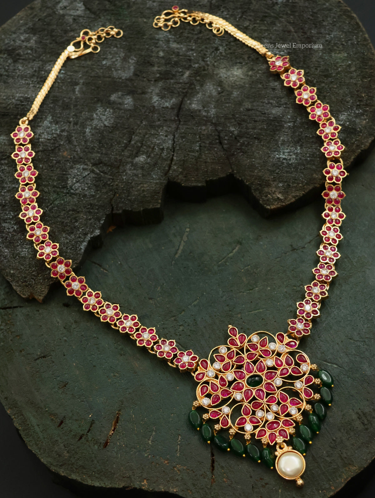 Traditional red floral motif haram-Vintage kemp flower haram