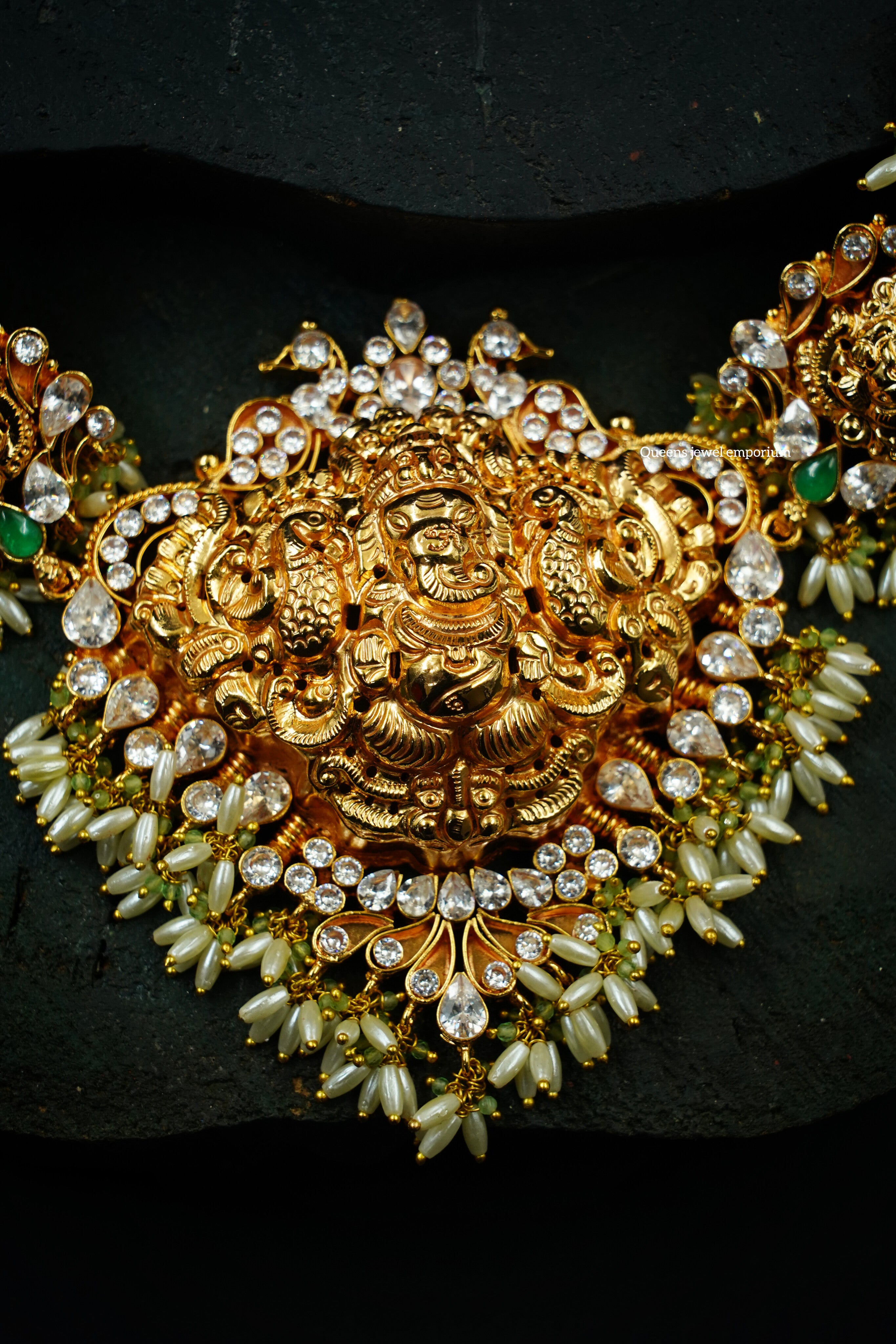 Grand rice pearl haram-White zircon vinayaga pendant
