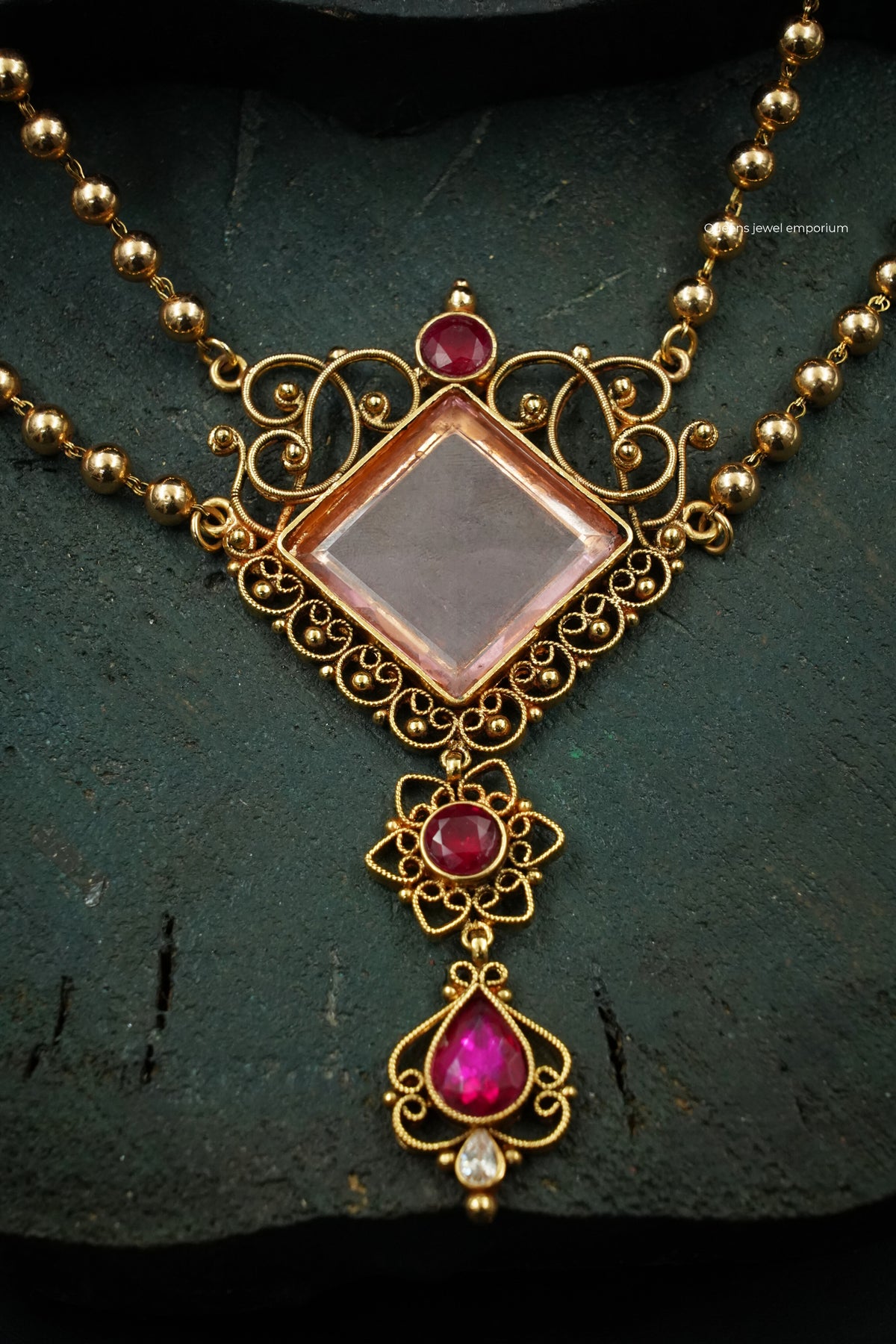 Baby pink stone necklace-Elegant victorian rose haram