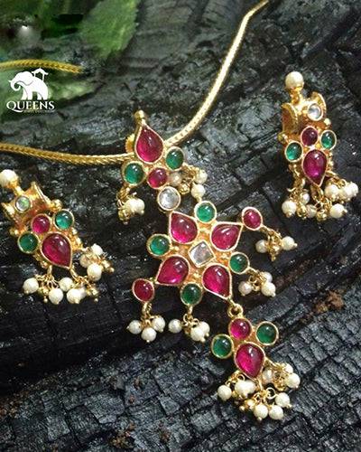 GUTTA PUSALU PENDENT SET - Queens Jewel Emporium