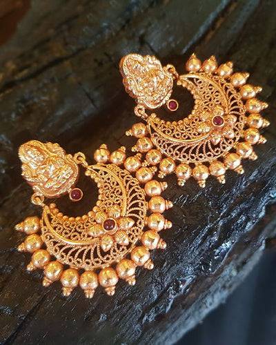 NAHAAS CHANDHBALLI - Queens Jewel Emporium