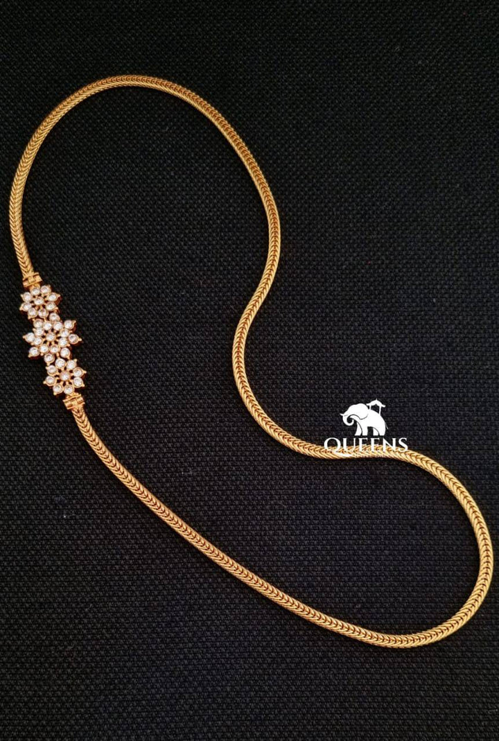 AMBUJAM ZIRCON MOGAPPU CHAIN - Queens Jewel Emporium