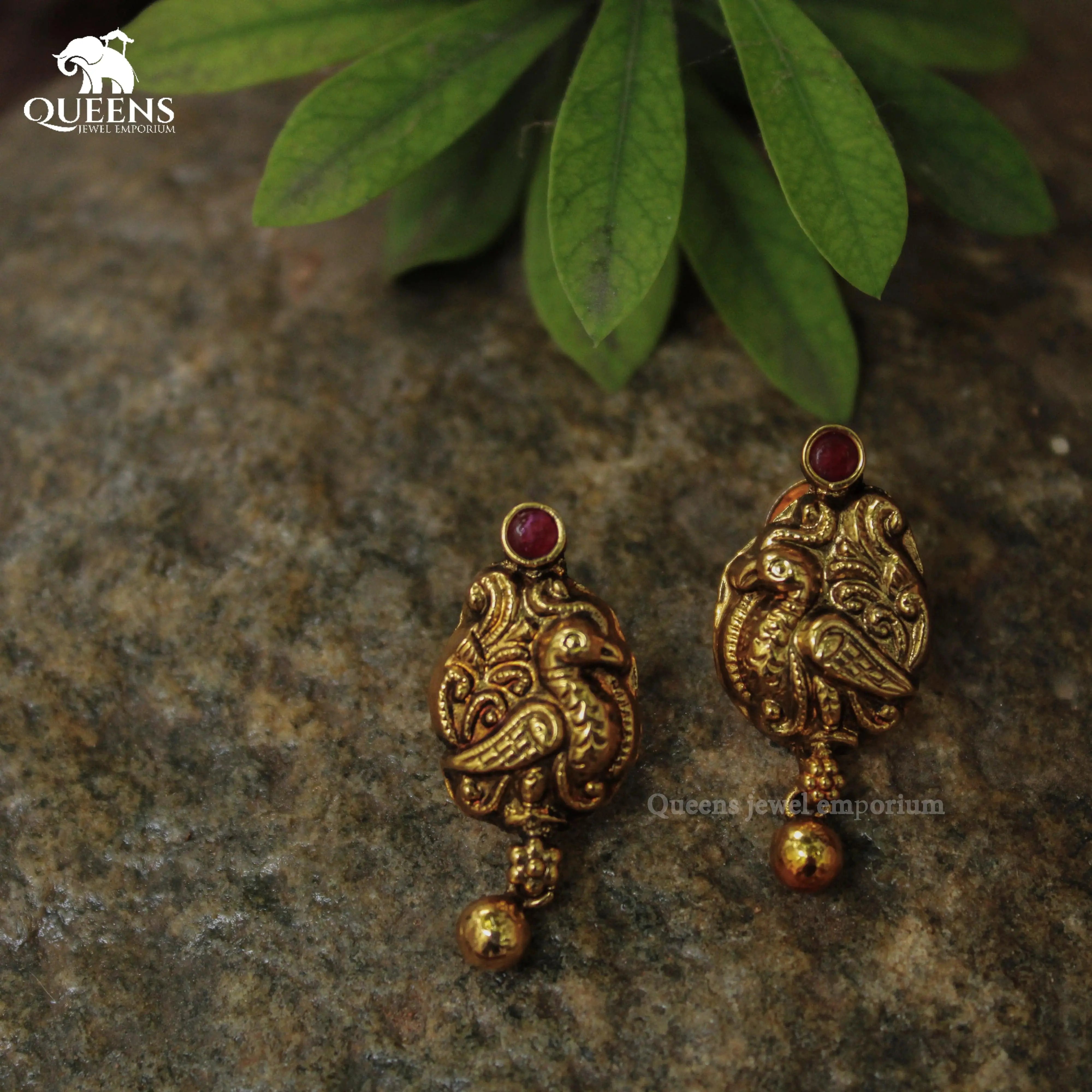 ASHVI SIMPLE EARRINGS - Queens Jewel Emporium