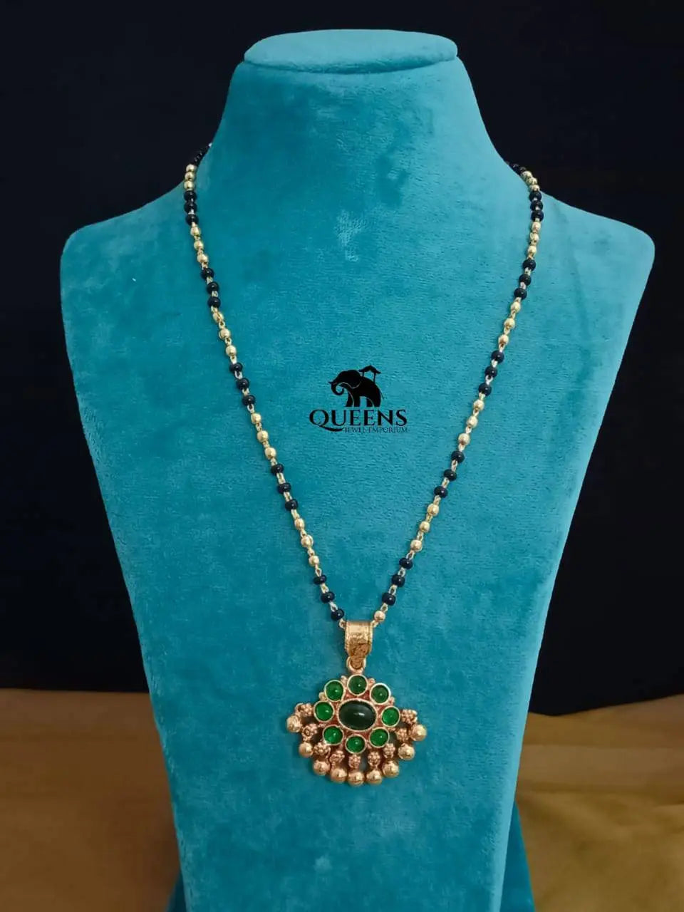 KEMP MANGALSUTRA CHAIN IN GREEN - Queens Jewel Emporium