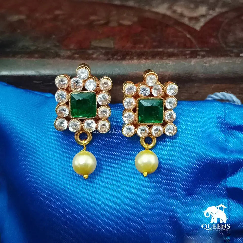 SQUARE EARRINGS GREEN - Queens Jewel Emporium