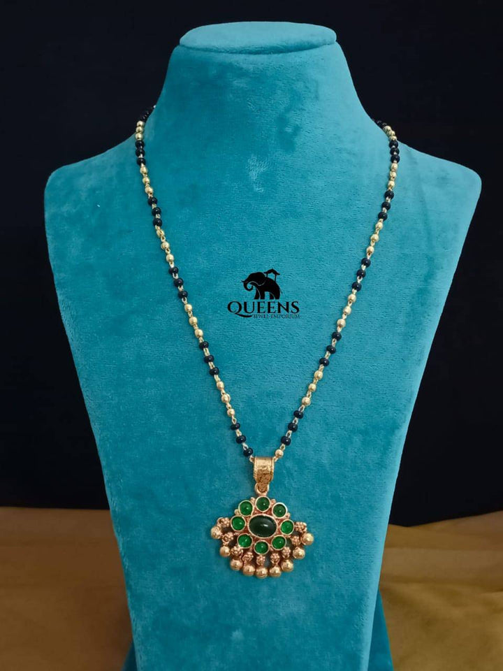 KEMP MANGALSUTRA CHAIN IN GREEN - Queens Jewel Emporium
