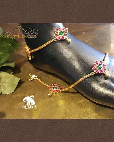 YAVANA KOLUSU - Queens Jewel Emporium