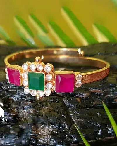 Square cut green stones kada-Traditional adjustable Kaapu