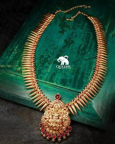 Nagas lakshmi oosi malai haram-Traditional haram with god pendant