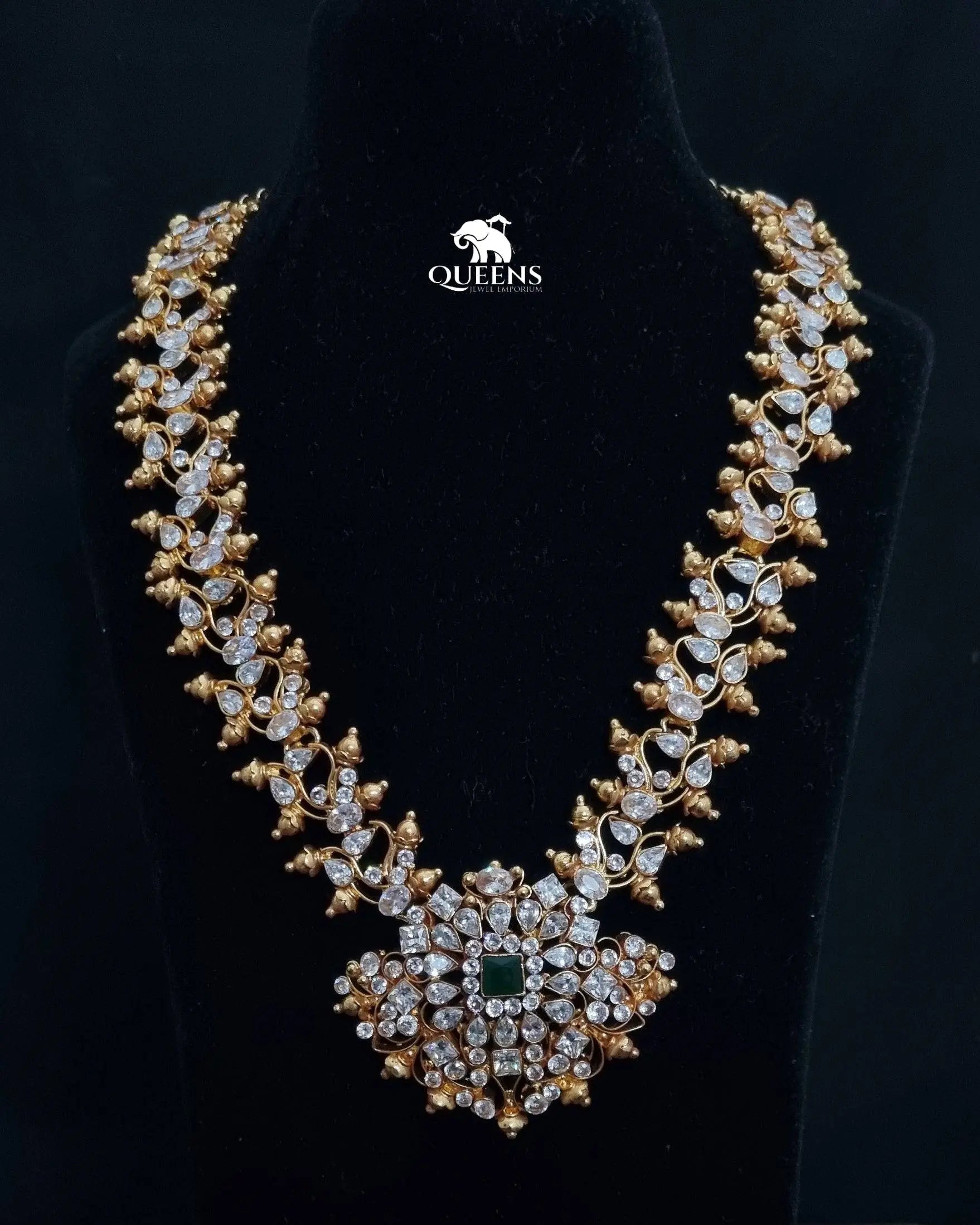 Bridal statement zircon haram-Reception white stone haram-White pearl saree haram